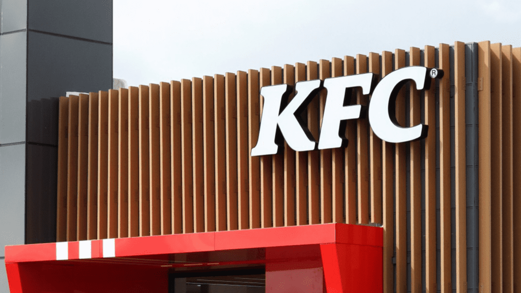 LB_KFC Blue Downs Ext_Portrait_11